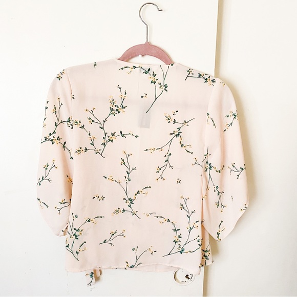 NWT Express Pink Floral Kimono Sleeve Wrap Blouse - Picture 4 of 4